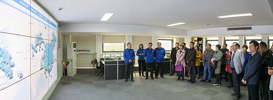 湖南省國防動(dòng)員研究性演習(xí)參演領(lǐng)導(dǎo)蒞臨山河智能