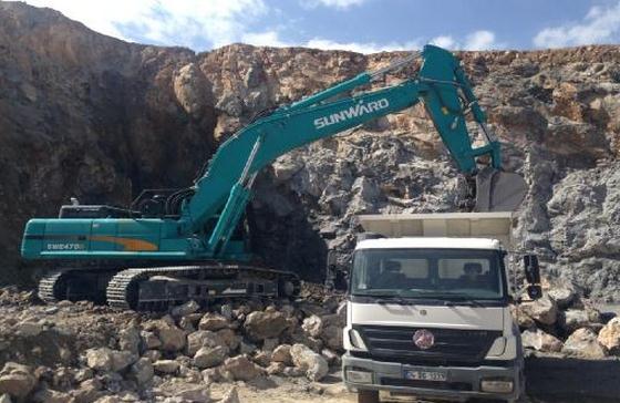 山河智能SWE470B大型礦用挖掘機(jī)“掘”戰(zhàn)土耳其