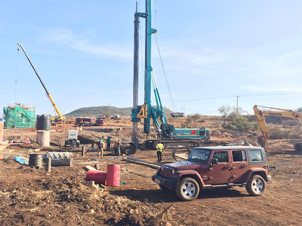 山河智能入巖神器在東非肯尼亞獲贊，人好設(shè)備好