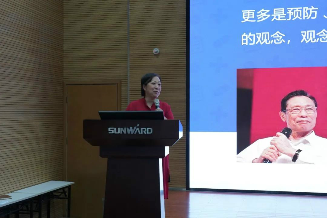 關(guān)愛科技工作者健康——健康科普進(jìn)企業(yè)走進(jìn)山河智能