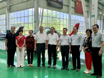 省委常委、統(tǒng)戰(zhàn)部部長黃蘭香考察調(diào)研山河科技