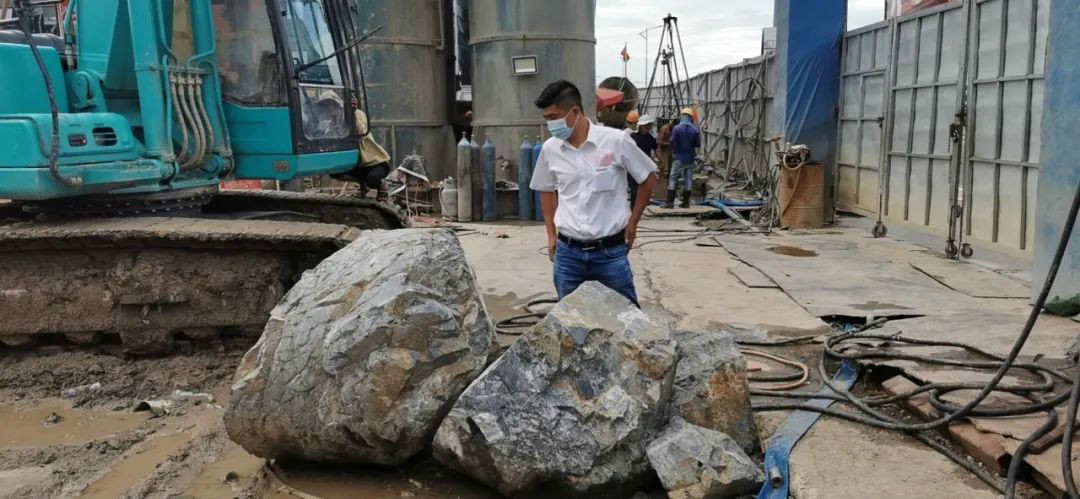 征戰(zhàn)鉆石島，山河顯硬核