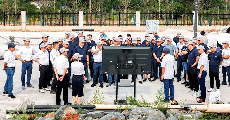 再升級！山河智能“礦山猛士”極限破碎現(xiàn)場直擊