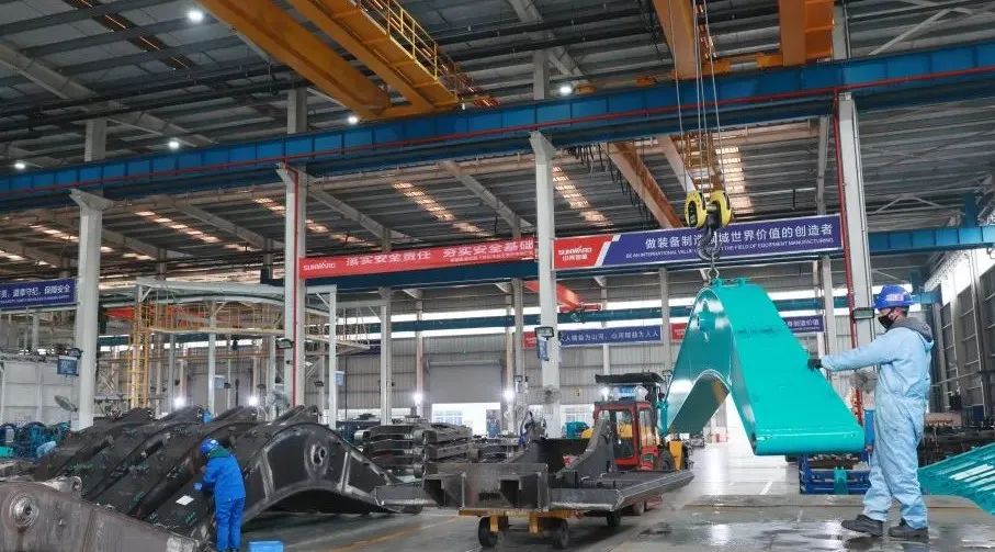 向著沖刺目標(biāo)全力以赴！山河智能正式開工