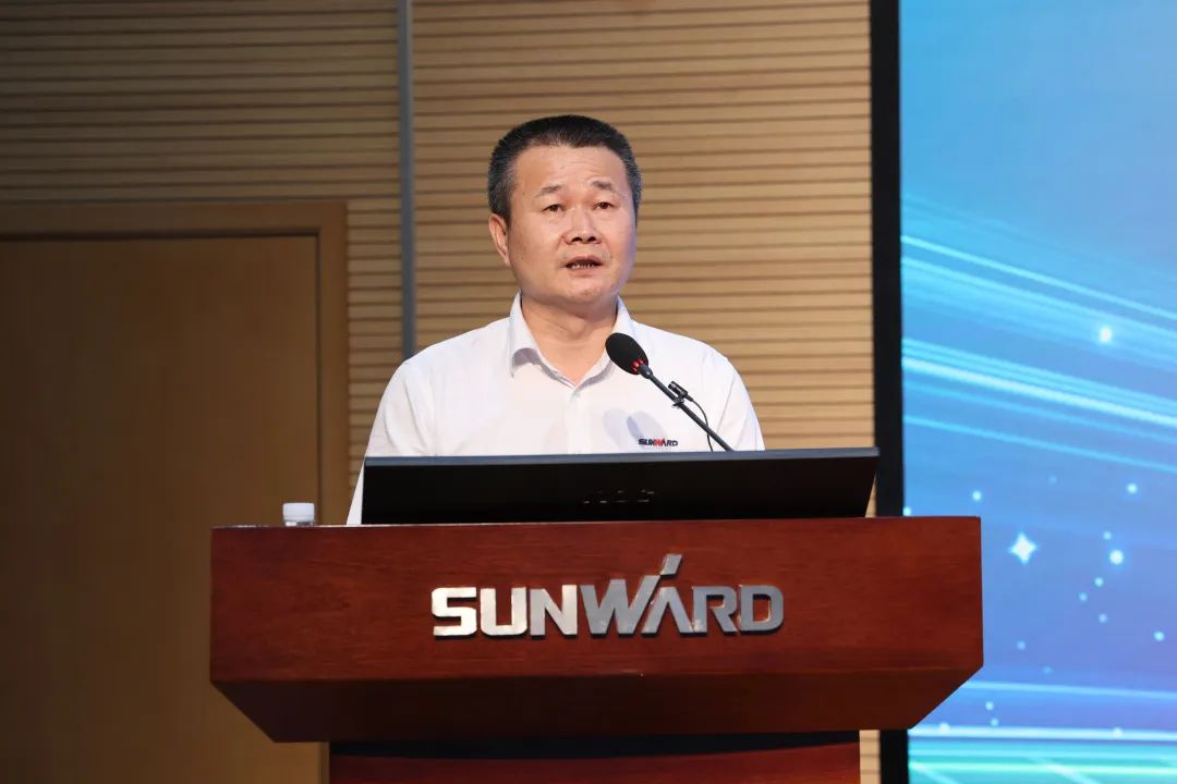 凝心聚力奮力拼搏，向高質(zhì)量發(fā)展交出精彩答卷！山河智能召開全體干部大會(huì)