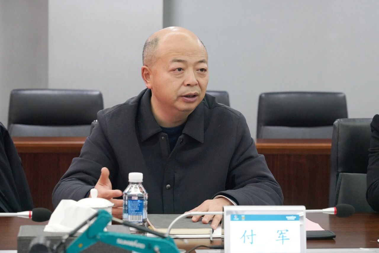 數(shù)智化現(xiàn)場(chǎng)混裝銨油炸藥車(chē)下線！山河智能與易普力攜手共筑智能礦山新篇章